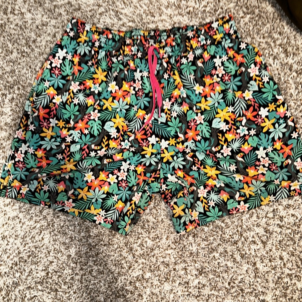 Chubbies Swim Trunks sz L with 5.5” inseam.